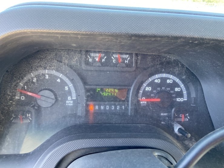2014-ford-e450-sd-image-22