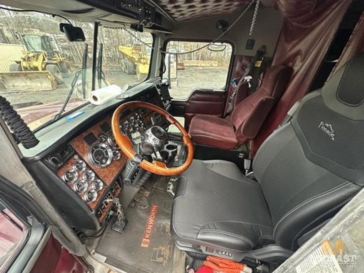 2014-kenworth-t800-image-29