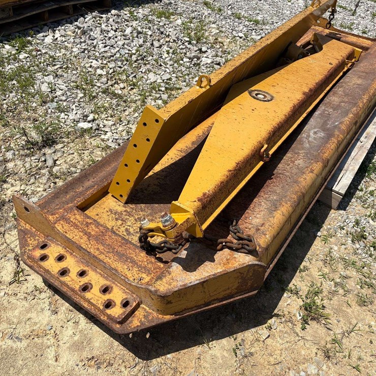 CATERPILLAR 745