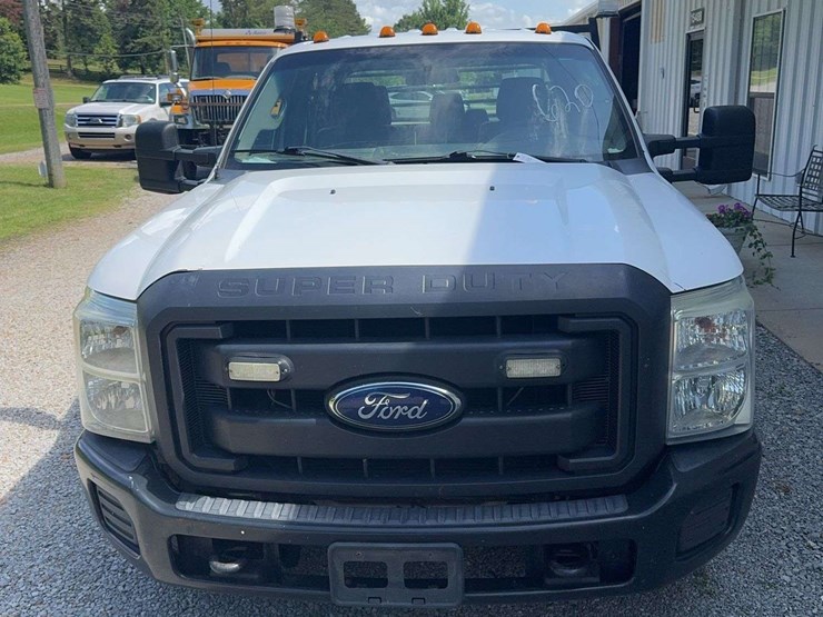 2016-ford-f350-image-5