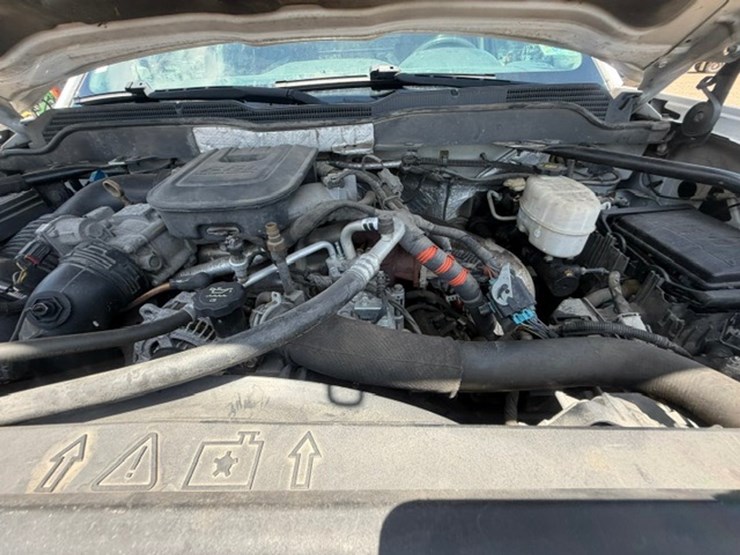 2015-chevrolet-silverado-3500-image-60