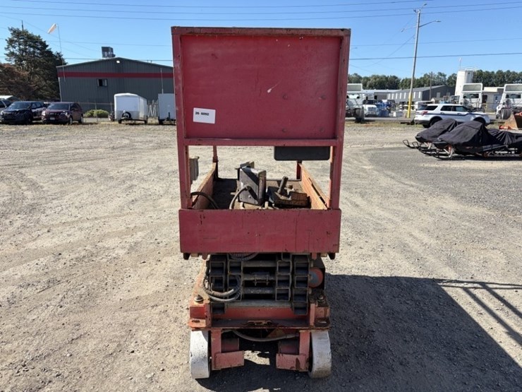 1997-grove-sm2232e-scissor-lift-image-5