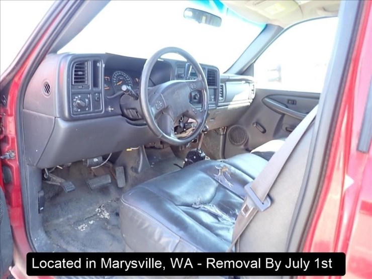 2003-chevrolet-3500-image-2