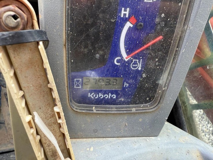 kubota-svl90-2-image-21