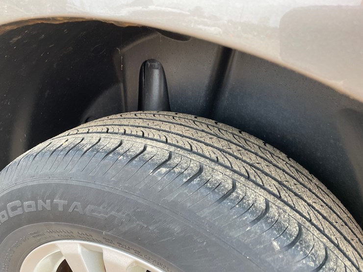 2012-chevrolet-equinox-lt-image-21