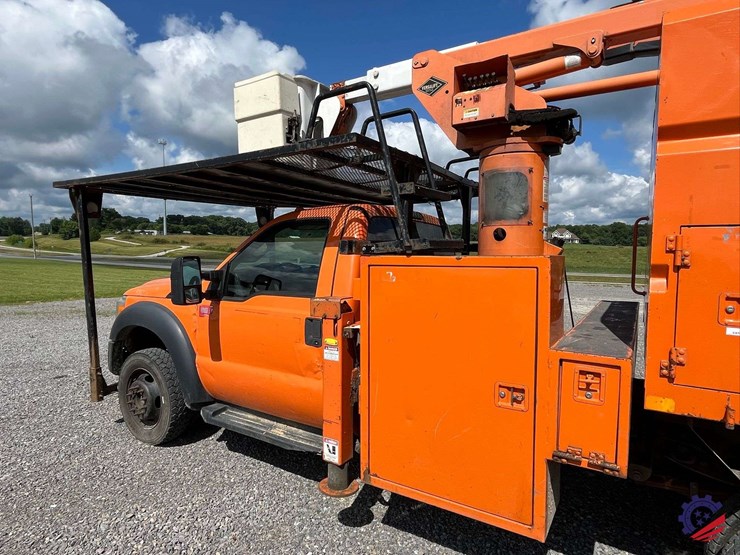 2015-ford-f550-image-22