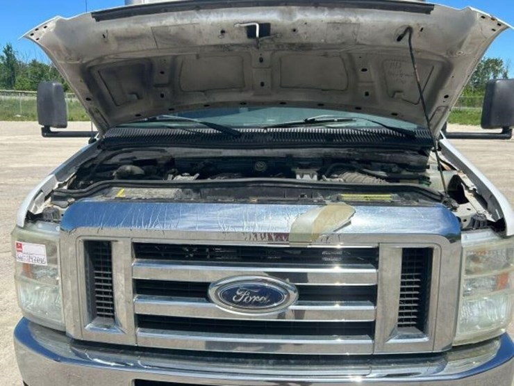 2008-ford-e450-image-29