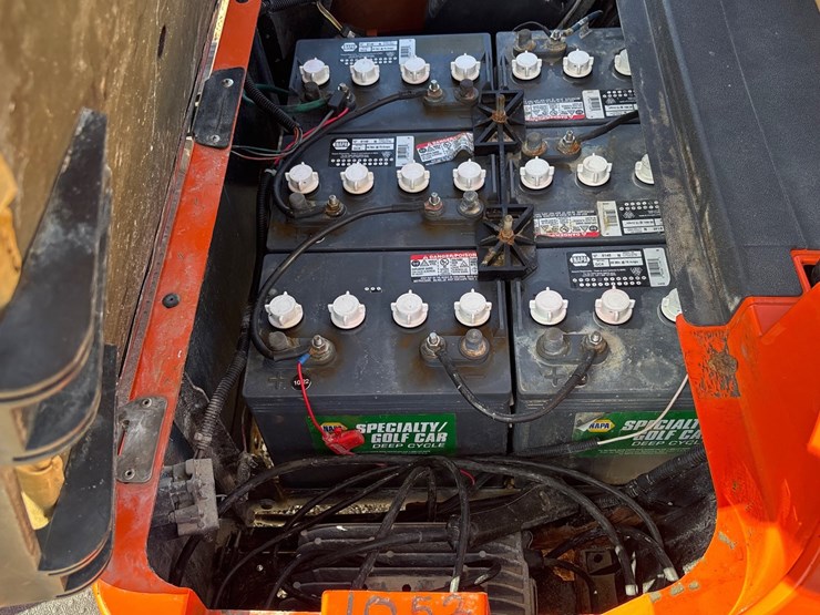 #102-•-2017-ez-go-txt48-electric-golf-cart-|-no-title-image-7