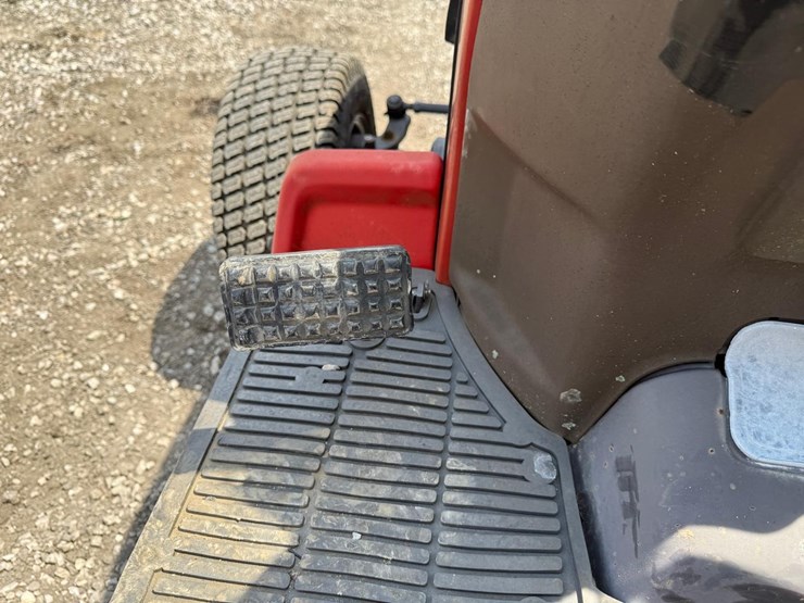 massey-ferguson-1230-image-21