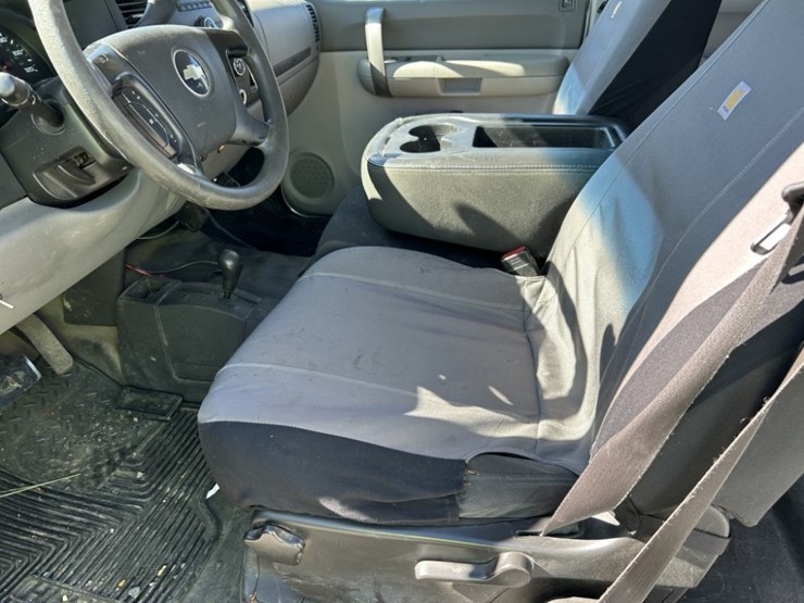 2008-chevrolet-silverado-1500-image-25