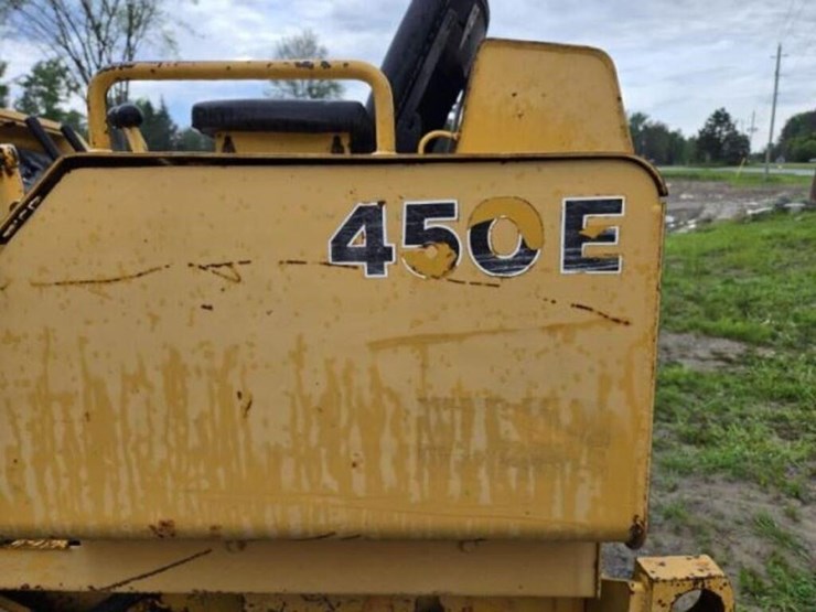 1985-john-deere-450e-image-4