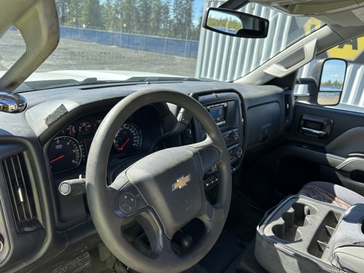 2015-chevrolet-silverado-2500-image-20
