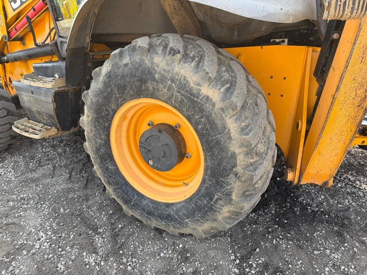 jcb-3cx14-image-19