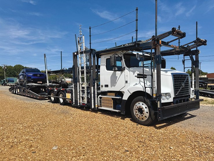 2014-cottrell-car-hauler-image-1
