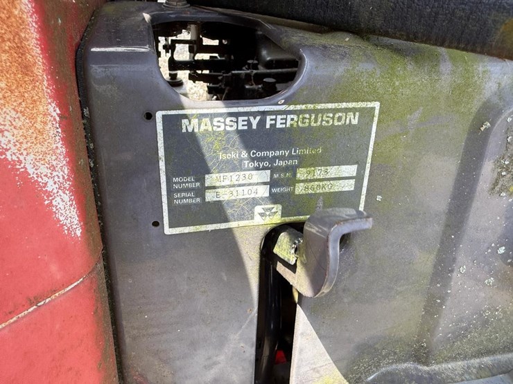 massey-ferguson-1230-image-25