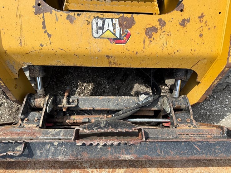 2020-caterpillar-289d3-image-10