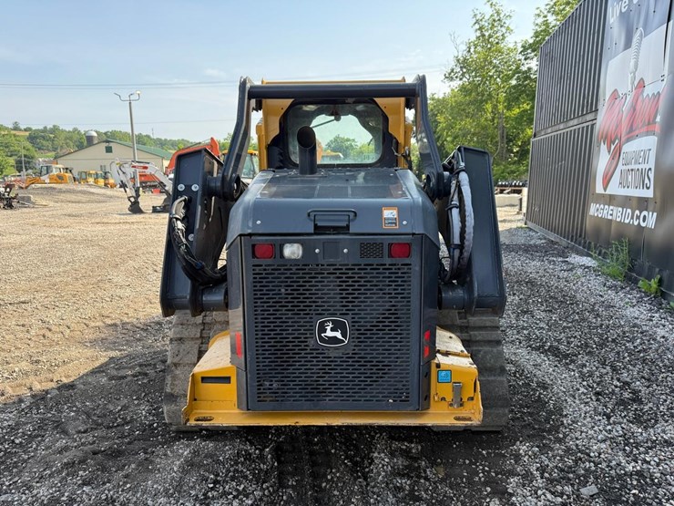 2023-deere-333g-image-3