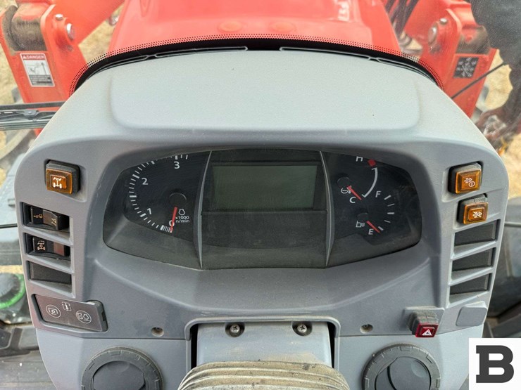 2021-kubota-m6-141-image-59