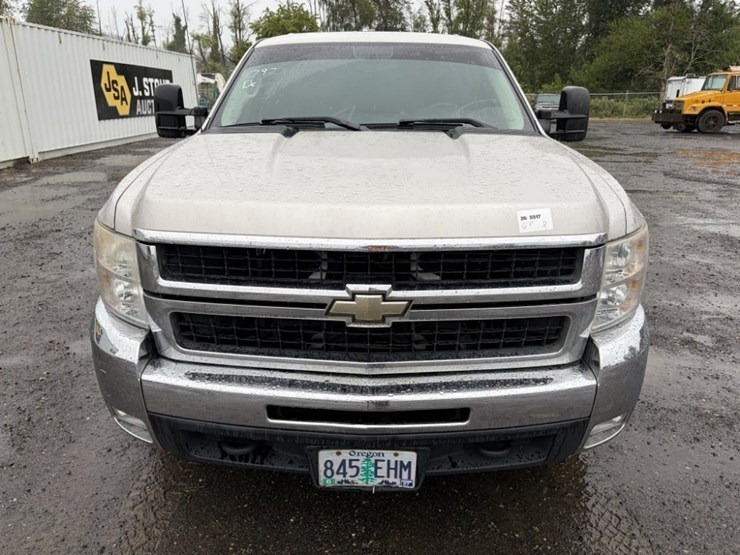 2009-chevrolet-silverado-2500-hd-lt-4x4-pickup-image-8