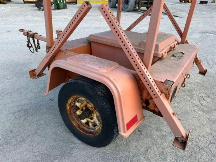 tow-behind-sign-board-image-15