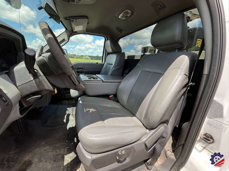 2013-ford-f550-image-63