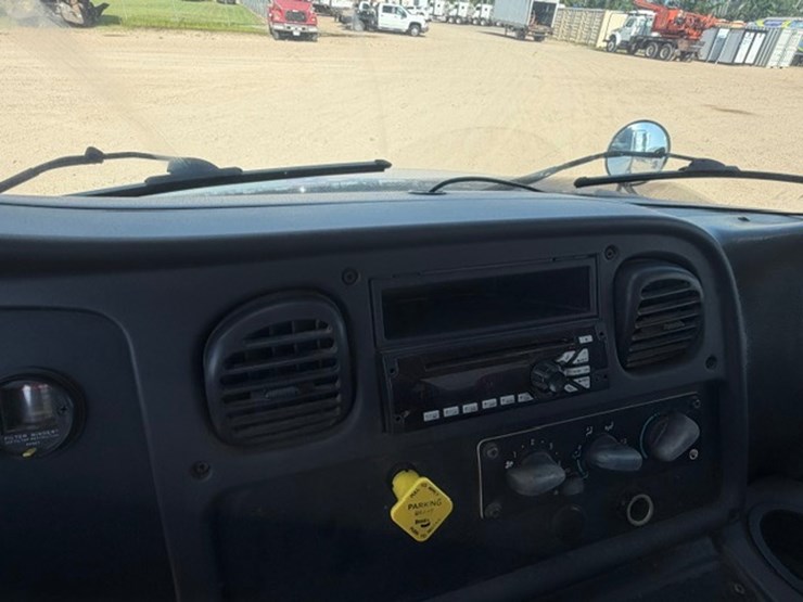 2015-john-deere-b-image-72