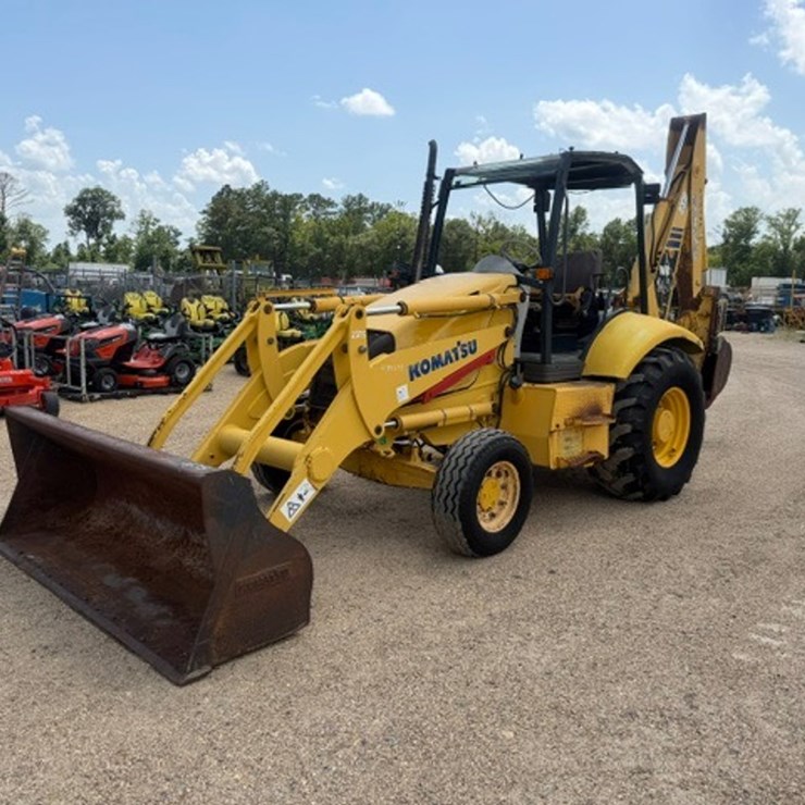 KOMATSU WB140