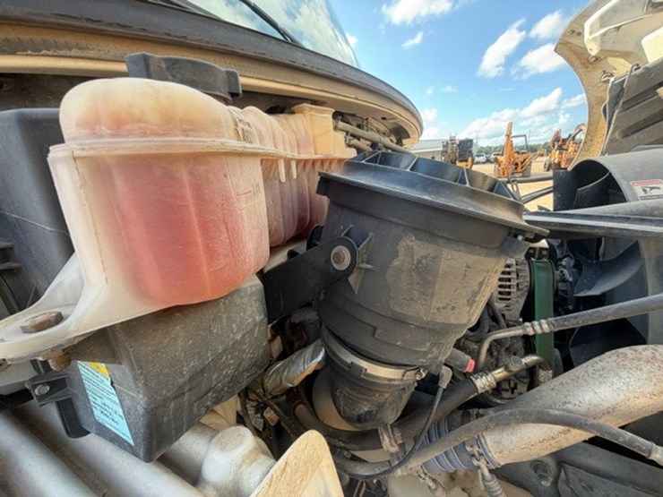 2015-john-deere-b-image-109