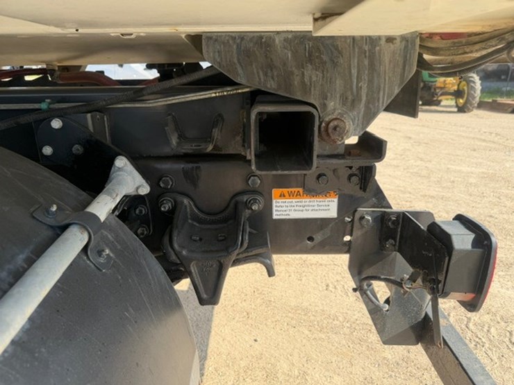 2015-john-deere-b-image-14
