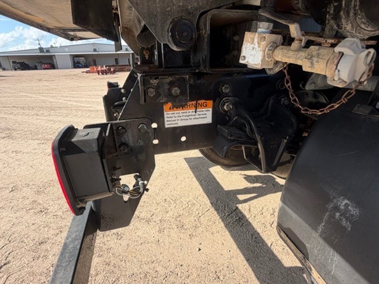 2015-john-deere-b-image-50