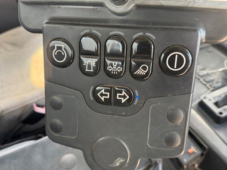 2015-john-deere-b-image-86