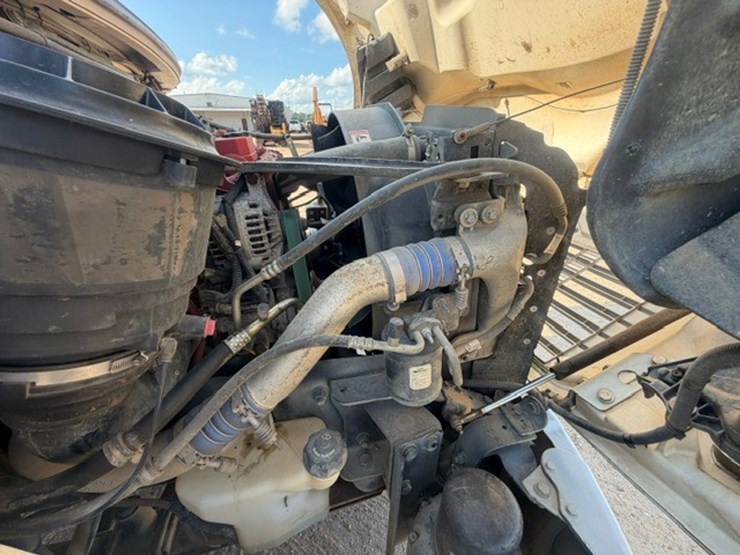 2015-john-deere-b-image-113