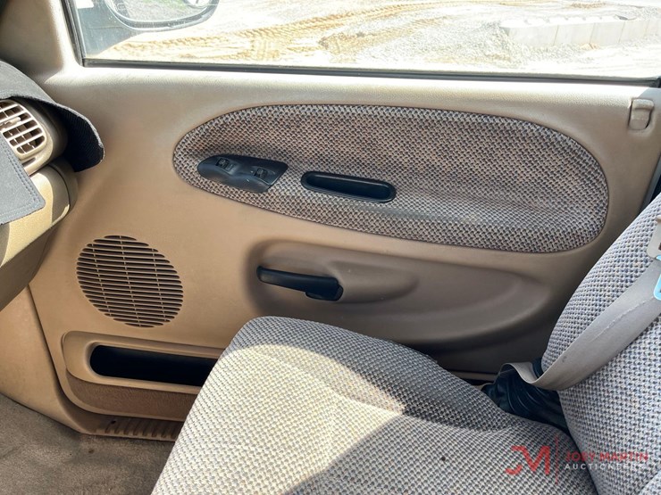 1998-dodge-ram-3500-image-19