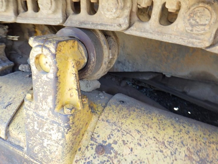 caterpillar-d7-image-21