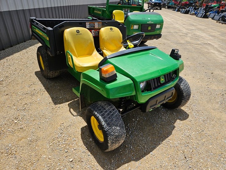 2014-john-deere-gator-image-7