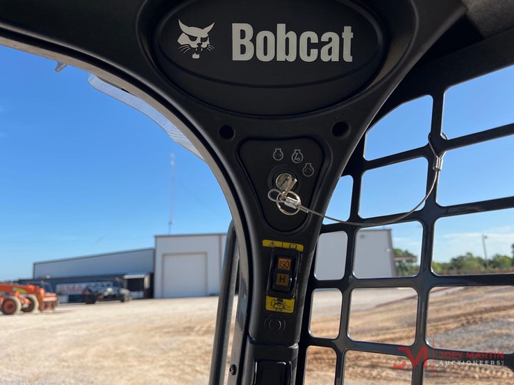 2025-bobcat-t550-image-16
