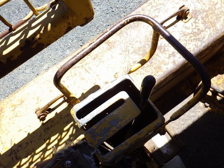 caterpillar-d7-image-35