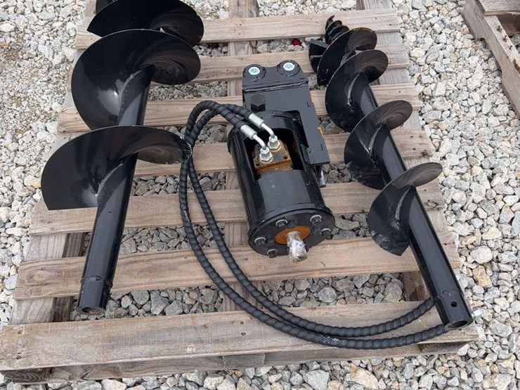 hydraulic-earth-auger-attachment-with-dual-augers-image-1