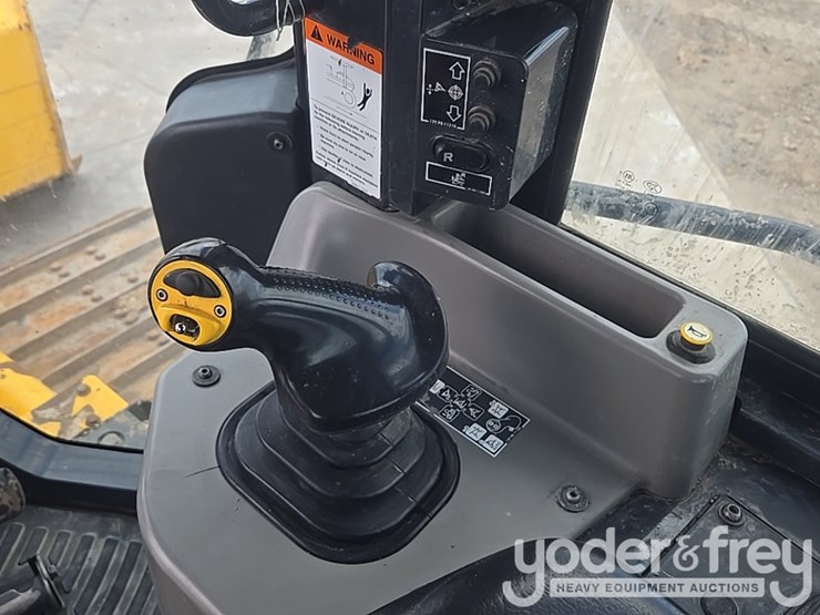 2021-komatsu-d61pxi-24-image-50
