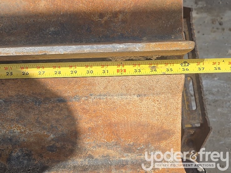 2019-caterpillar-d6t-lgp-image-17
