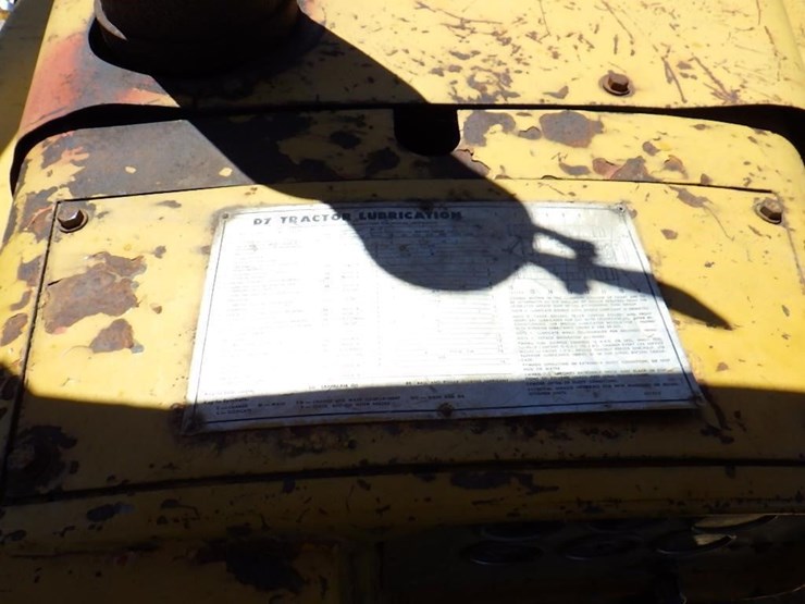 caterpillar-d7-image-38