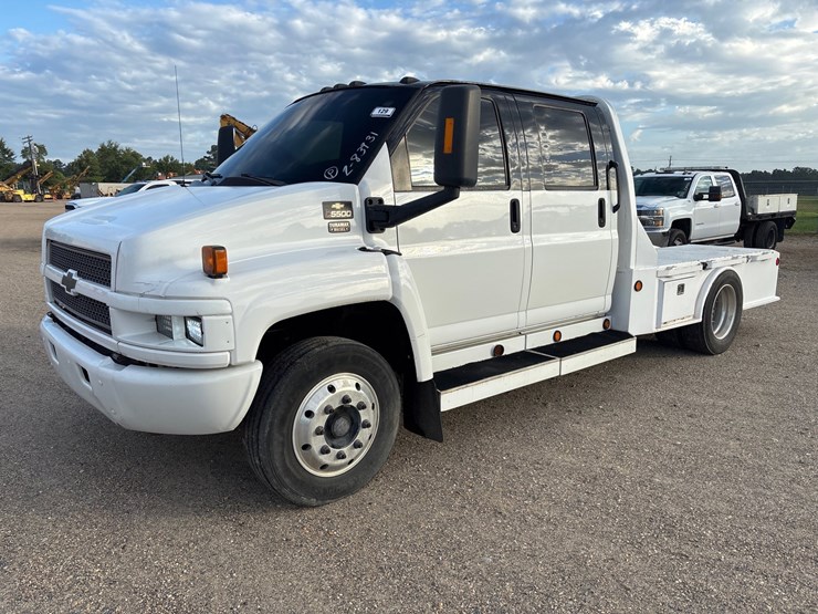 #129-•-2005-chevy-c5500-image-1