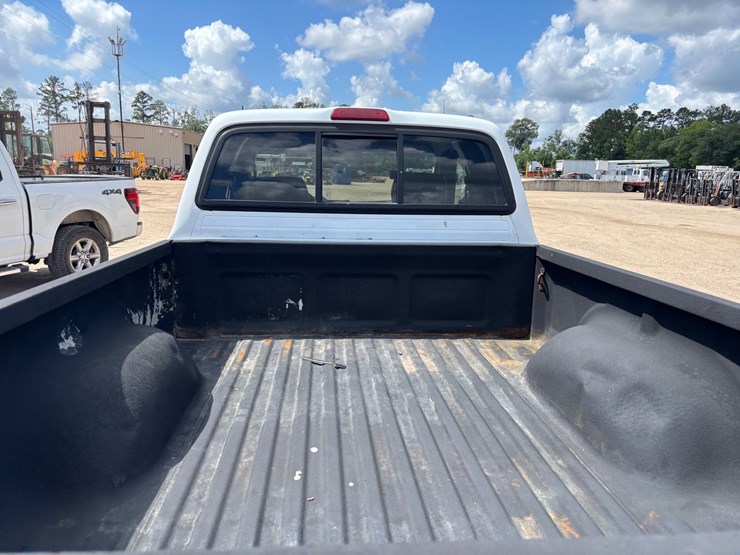 2002-toyota-tacoma-image-11