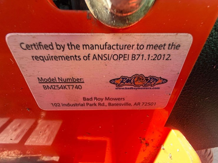 2017-badboy-mz-magnum-54"-cut-zero-turn-mower-image-17