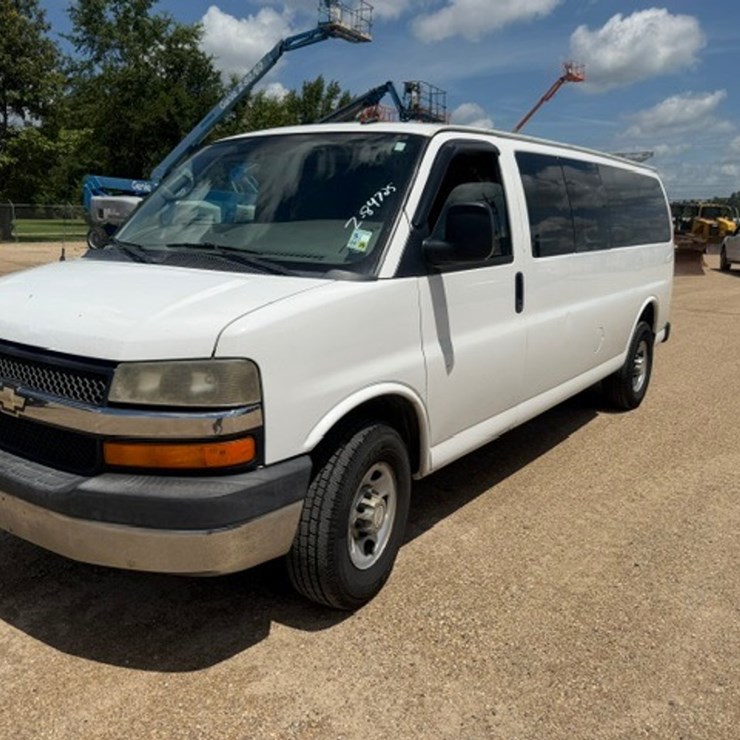 2013 CHEVROLET EXPRESS 3500