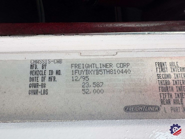 1996-freightliner-fld120-image-72