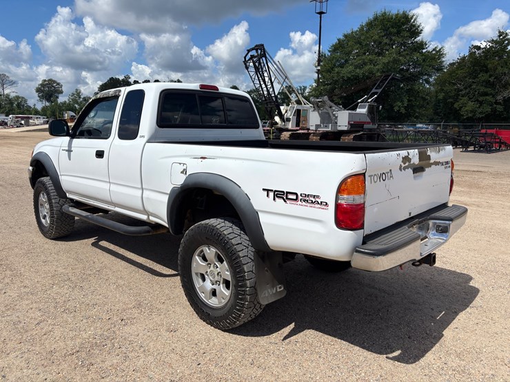 2002-toyota-tacoma-image-7