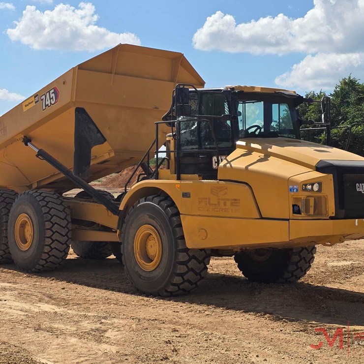 2021 CATERPILLAR 745