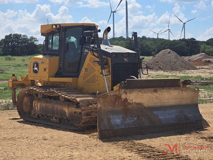 2020-deere-850l-wlt-image-1