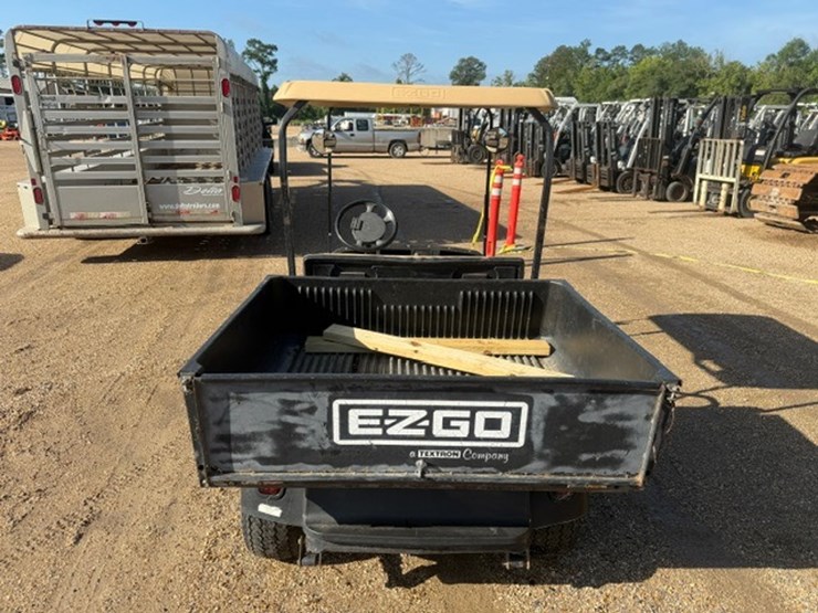 #108-•-ezgo-workhorse-golf-cart-|-no-title-image-9